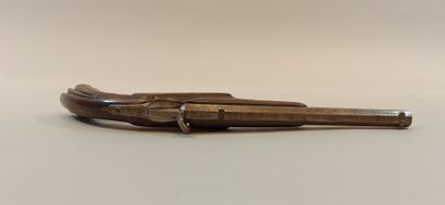 null Living room pistol type FLOBERT.

Wooden stick carved of grooves, engraved trimmings.

Caliber:...