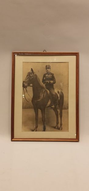 null 8 photographs "Portraits of soldiers" some enhanced: 

- 17th and 15th Regiment...