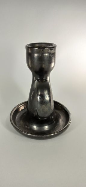 null PICAULT Robert (1919 - 2000)

Black candlestick, around 1950.

Vallauris clay,...