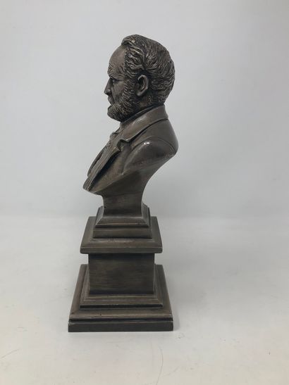  NADAUD Auguste Bonnetaud (1835-1889) 
Bust of Victor Hugo, 1879 
Bronze with silver...