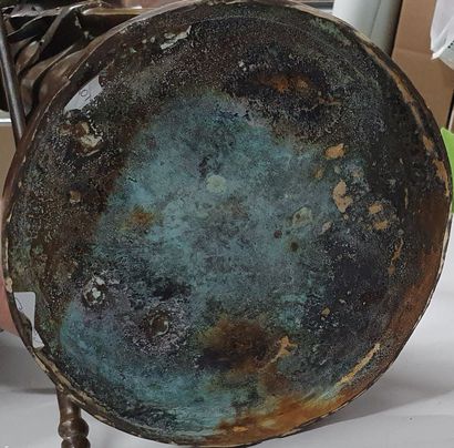  ANONYME 
Hallebardier 
Bronze à patine médaile nuancée 
oxydation, taches, traces...