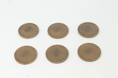 null Six médailles de table ronde en bronze.

Avers : reproduction agrandie de l'avers...