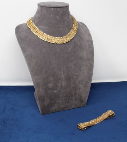 null Demi-parure en or jaune à maille filigranée comprenant un collier 14k (585)...