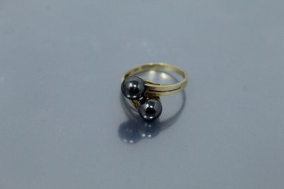 null 18k (750) yellow gold ring set with hematite pearls. 

Finger size : 55 - Gross...