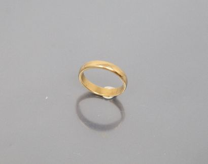 null Wedding ring in 18k (750) yellow gold, not engraved.

Finger size : 51- Weight...