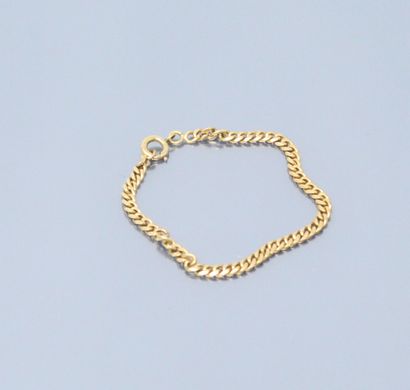 null Child's bracelet in 18k (750) yellow gold.

Eagle head hallmark.

Wrist size...