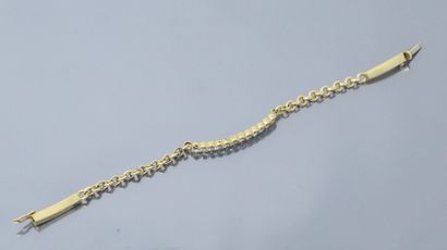null 18k (750) yellow gold bracelet set with a line of twelve diamonds. 

Wrist size...