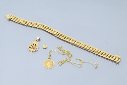 null 18k (750) yellow gold lot composed of a bracelet, a chain, a medallion, a pendant...