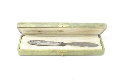 null An Art Nouveau style silver paper-cutter (Minerva), the handle with lily of...