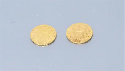 null Lot de deux pièces en or comprenant :

- 1 x 20 francs Napoléon III tête nue...