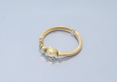 null 18k (750) yellow gold bracelet scrap.

Weight : 22.15 g.