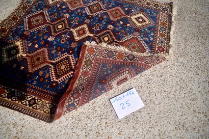 null Yalameh (Iran), 1980. 

Wool velvet on cotton foundation. 

Royal blue field...