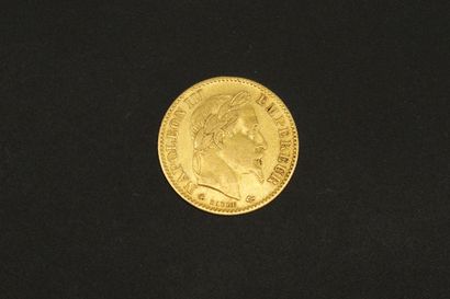 null Pièce en or jaune de 10 Francs Napoléon III (1864 A). 

Poids : 3,22 g.