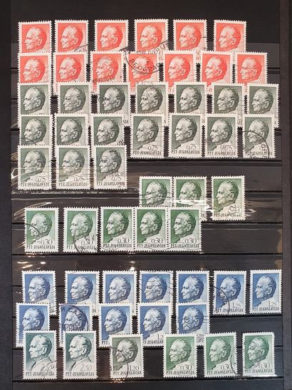 null An accumulation in 10 volumes: France, foreign countries and various. Some stamps...