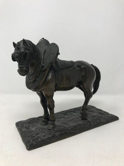 null Draft horse, bronze proof, on a rectangular terrace, ROTROU in the left corner....