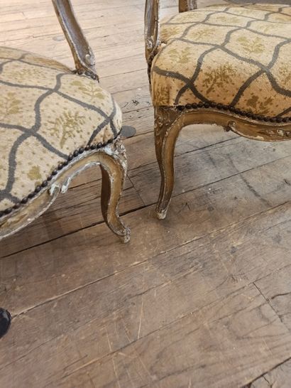 null Pair of cabriolet armchairs in grey-green relacquered wood, moulded and carved...