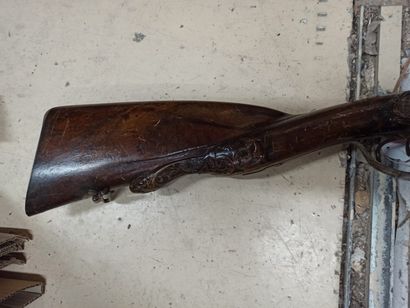 null Hunting rifle with percussion. Bears the signature of RONGE. Carved stock. ...