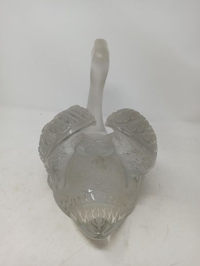 null LALIQUE France

Swan " right head " (created on September 23, 1943). Industrial...