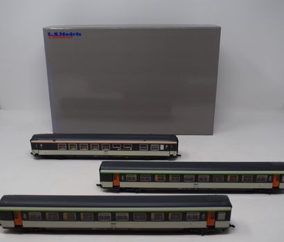 null LS MODELS : Set of 3 CORAIL cars, set n° 3, réf. 40136 - CORAIL VSE car, réf....