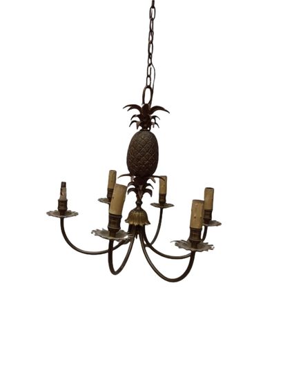 null Pineapple chandelier in brass and metal, with six branches and lights with starred...