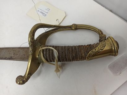 null Sabre d’officier d’infanterie modèle 1821, sans son fourreau, lame en partie...