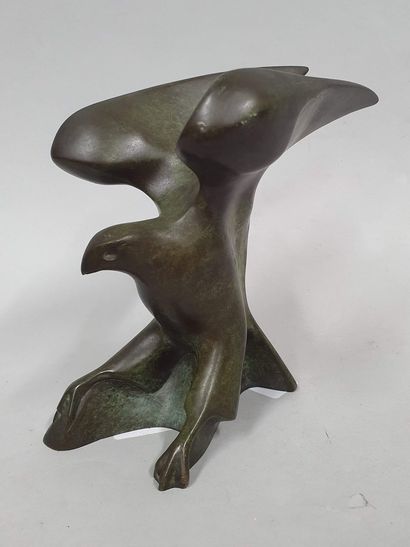 null LHOSTE Claude (1929-2009)

Aigle 

bronze à patine brun vert nuancée, sur le...