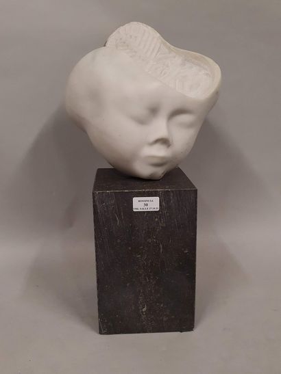 null BOS Marytée (XX-XXI)

Child's head 

White marble sculpture on a grey marble...