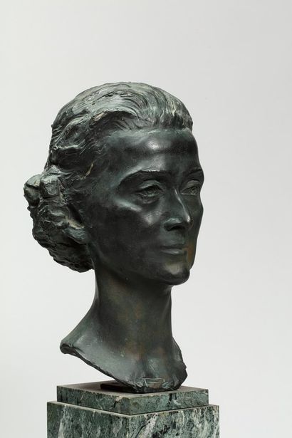 null N. A. TREGER , XXe siècle

Portrait d'Anna Stepanovna Sorina, 1964

tête en...