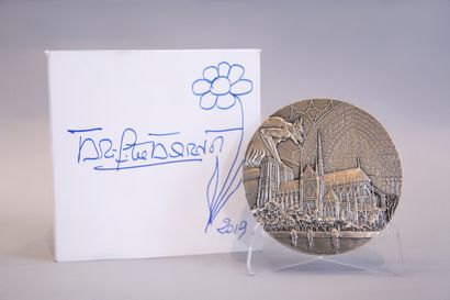 null Monnaie de Paris 

Médaille en bronze 

Reconstruction de Notre Dame de Paris...