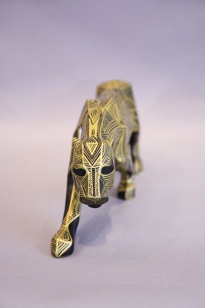  CARIDDI Alan (né en 1982) 
Black and gold panther, 2019 
Sculpture en polyrésine...