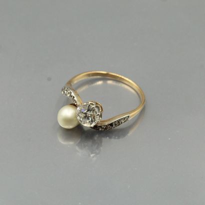 null Bague toi et moi en or rose 18K (750) et platine sertie d'un diamant taille...