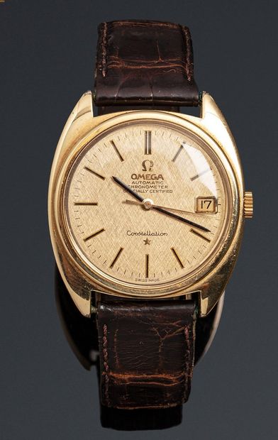 null OMEGA 

Constellation 

Steel and gold-plated wristwatch. Barrel case, screwed...