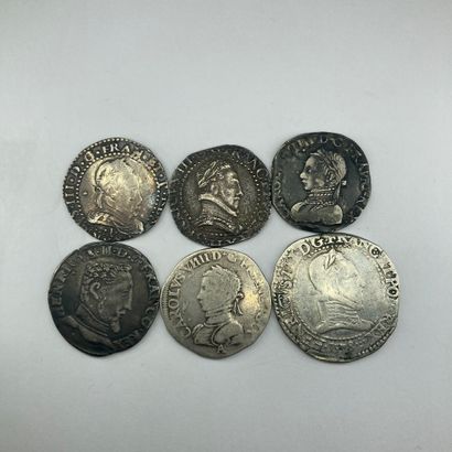 null FRANCE 

Lot de six monnaies en argent : 

- Henri II, Teston, 1555 Toulouse,...