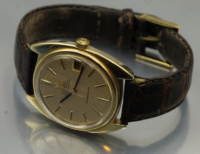 null OMÉGA 

Constellation 

Montre bracelet en acier et plaqué or. Boîtier tonneau,...