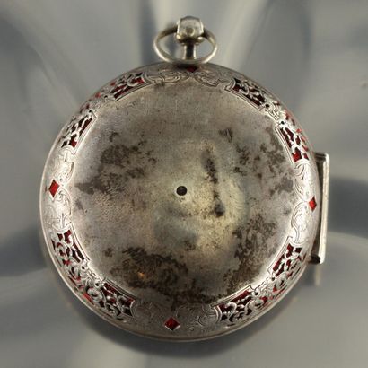 null HUVE in Paris 

End of the 17th century

Silver onion watch with alarm function....