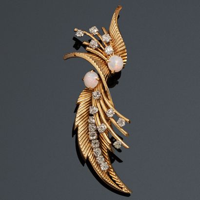 null 18K (750) yellow gold foliage brooch with two cabochon opals and old cut diamonds....