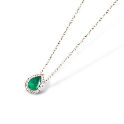 null WASKOLL

18K (750) white gold pendant chain set with a pear-shaped emerald surrounded...
