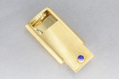 null 
VAN CLEEF & ARPELS

Pocket ashtray in 18K (750) yellow gold with guilloche...