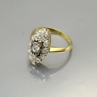 null 18K (750) yellow gold marquise ring set with rose-cut diamonds. 

Marked with...