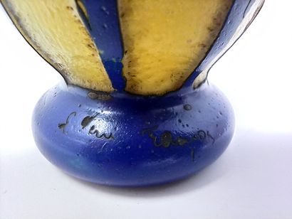 null FRENCH GLASS 

Vase with ovoid body on swollen heel mounted in pilot light....