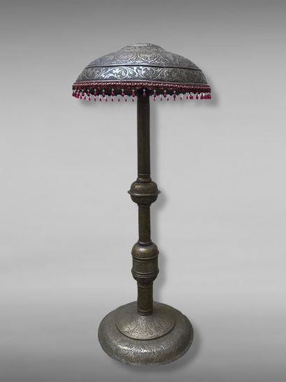 Oriental inspired lamp

Metal with embossed,...