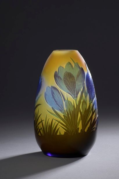  ETABLISSEMENTS GALLE (1904-1936) 
Vase ovoïde et col ouvert sur talon annulaire....