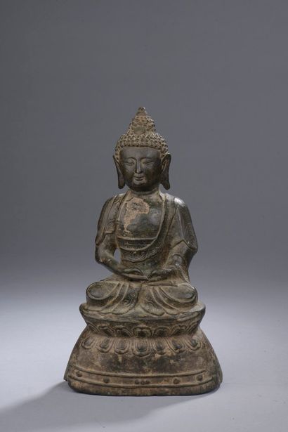 CHINE - Epoque MING (1368 - 1644) 
Statuette...