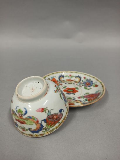 null CHINA, Compagnie des Indes - QIANLONG period (1736 - 1795)

Sorbet and its display...