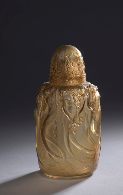 null René LALIQUE (1860-1945) 

Sirens" perfume burner (model created in 1920). Proofs...