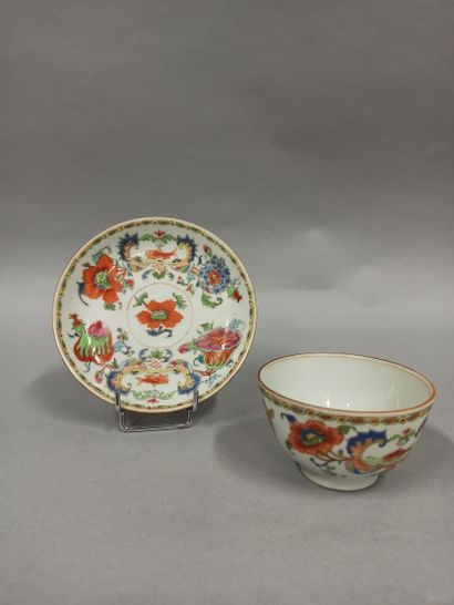 null CHINE, Compagnie des Indes - Epoque QIANLONG (1736 - 1795)

Sorbet et son présentoir...