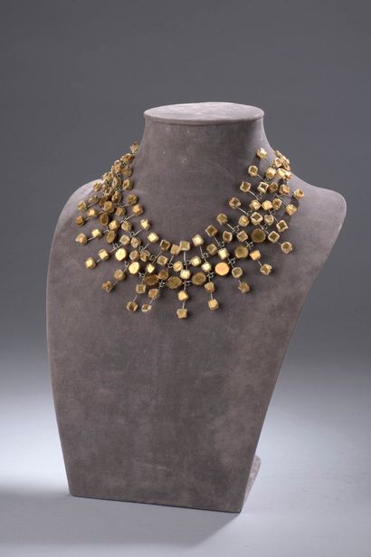 null Line VAUTRIN (1913-1997)

Honeydrop" necklace with five rows of Talosel and...