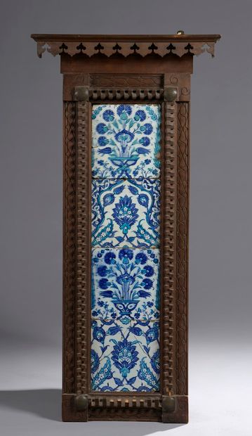 null Panel of four Iznik tiles

Siliceous paste with cobalt, turquoise and white...