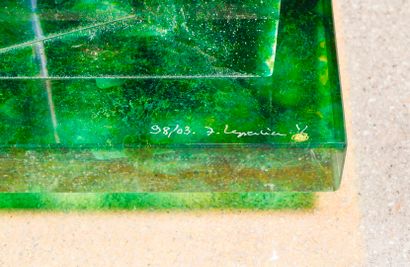null LEPERLIER Étienne, 1952-2014

Totem vert, 1983

sculpture en verre translucide...