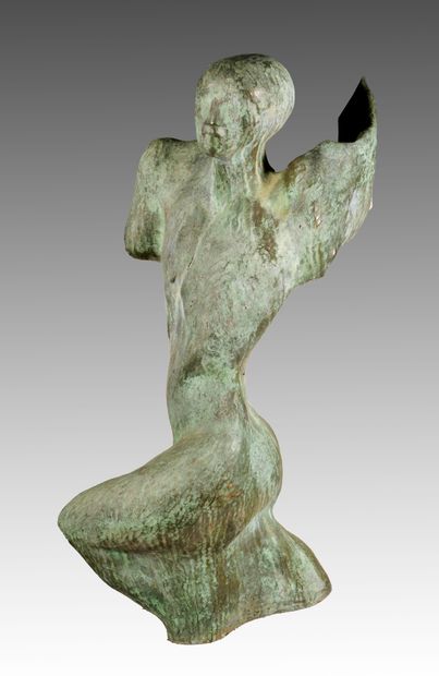 null KAMBADAKIS Kyriakos, 1938-2003

La victoire, 1985

bronze à patine antique n°4/7...